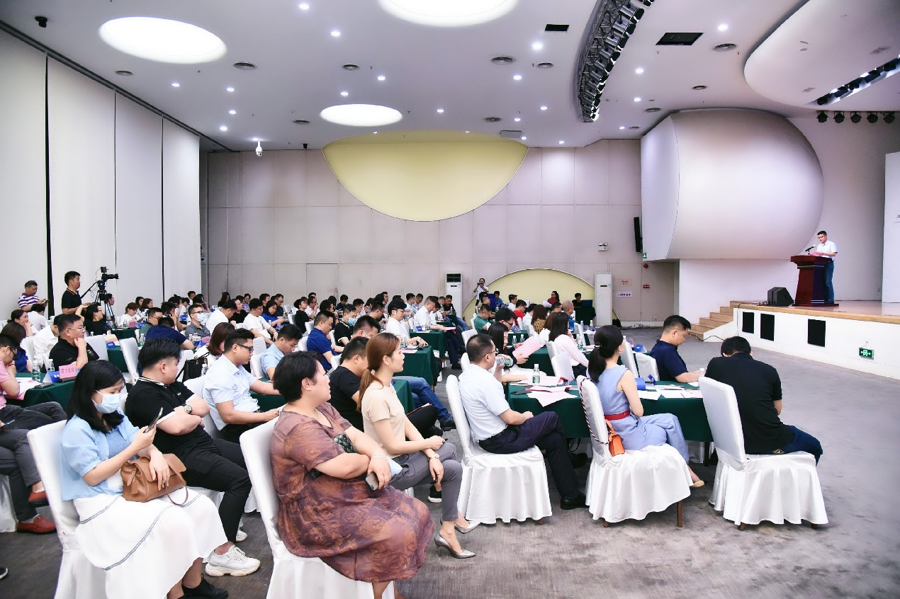 “健康家·佛山造”主题论坛暨佛山市健康家居材料协会（筹）第一次会议大会圆满结束！(图1)